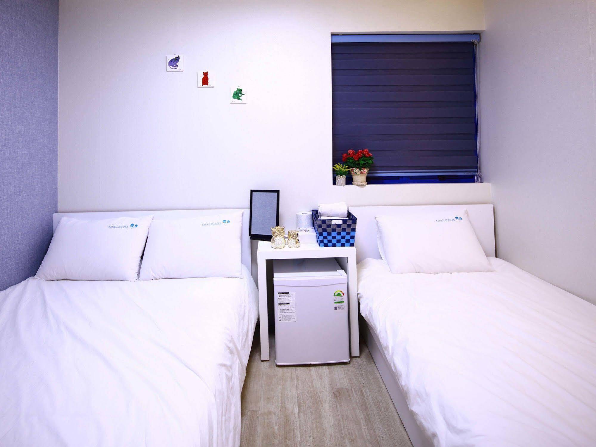 The Road Hotel Seoul Bagian luar foto